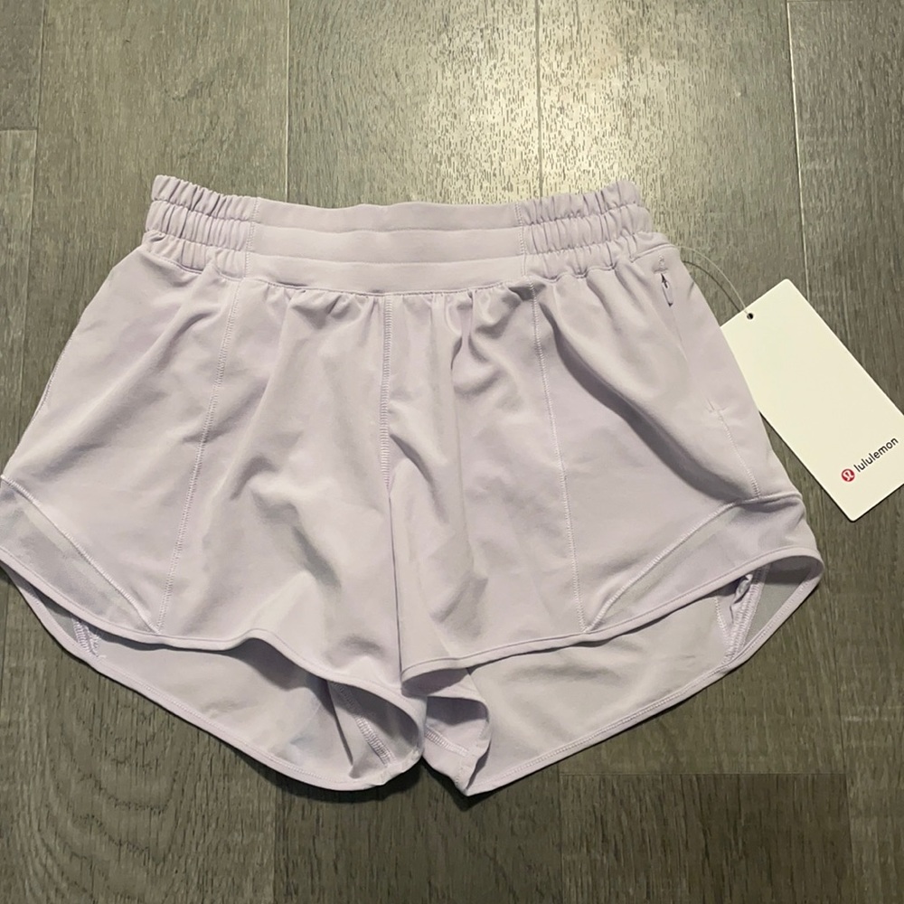Lululemon Hotty Hot LR Shorts 4” Tall - Lavender Dew - NWT